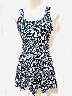 Shore Shapes Swimwear-1 Piece Skirted Swimsuit-Navy/White-Sz. 8-Bodyfit-Summer